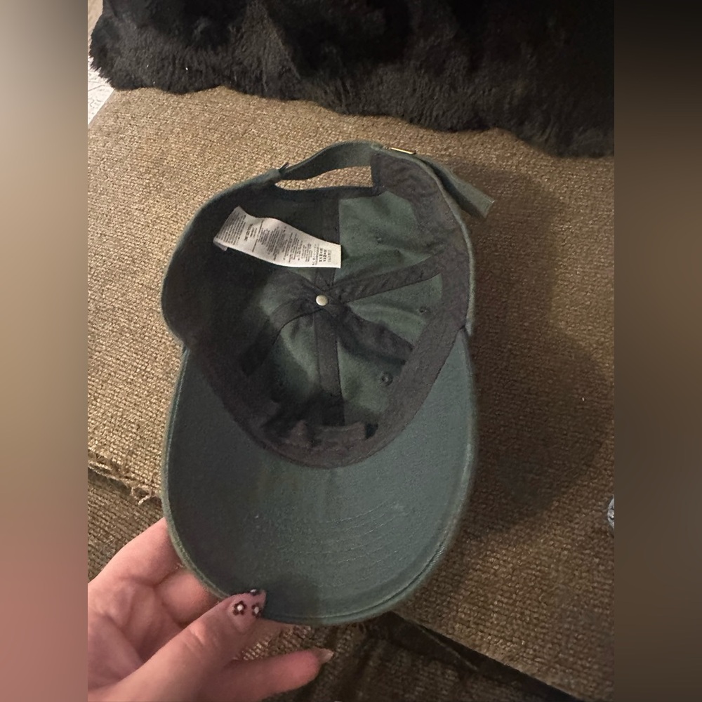 Hat - Picture 3 of 3